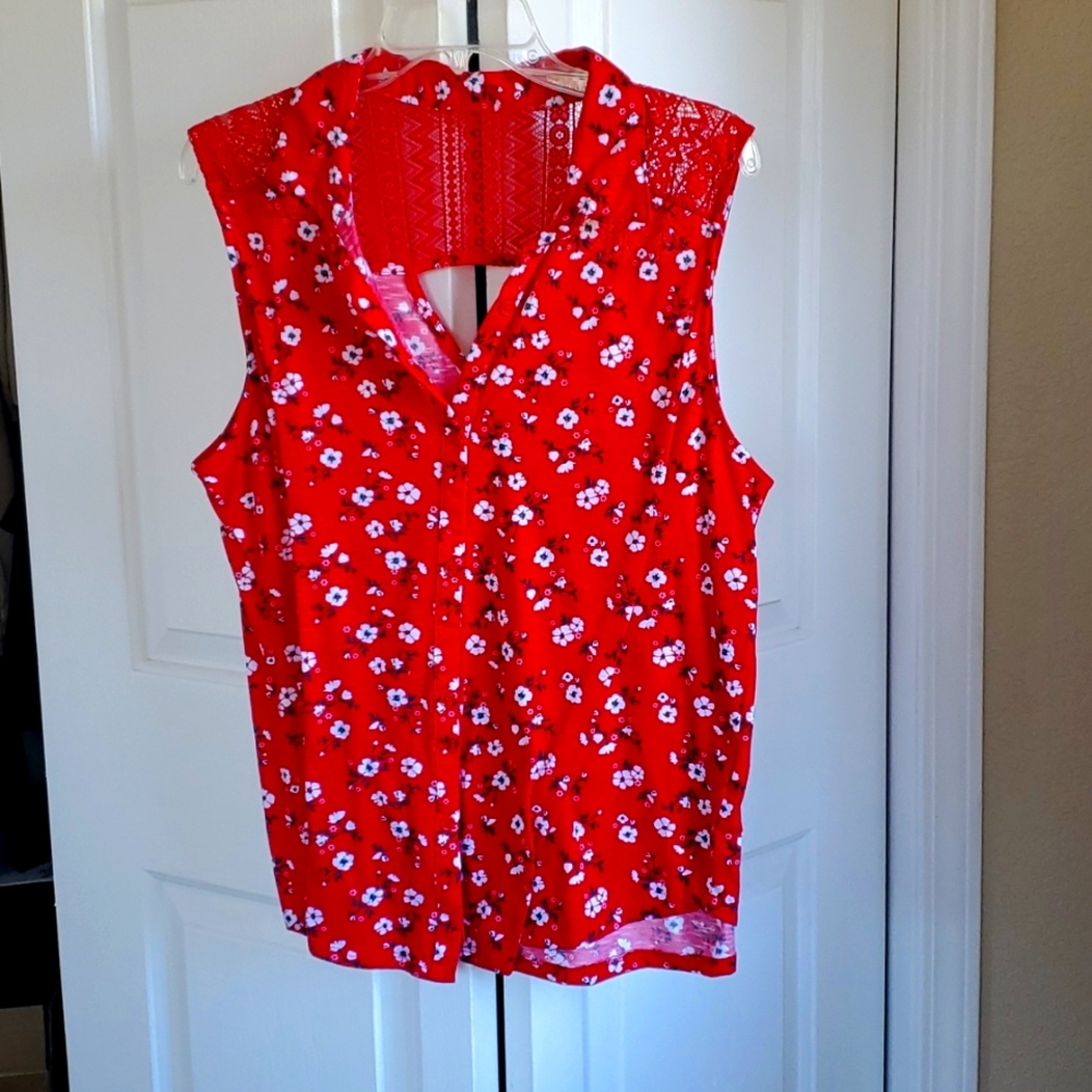 Sleeveless Tshirt